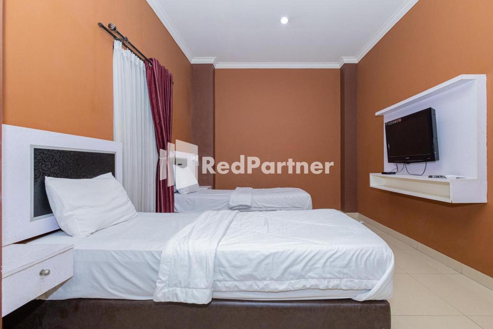 Star Hotel Jaksa Mitra Reddoorz Jakarta Exterior photo
