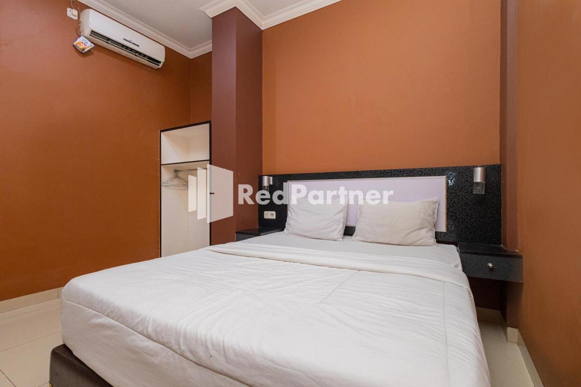 Star Hotel Jaksa Mitra Reddoorz Jakarta Exterior photo