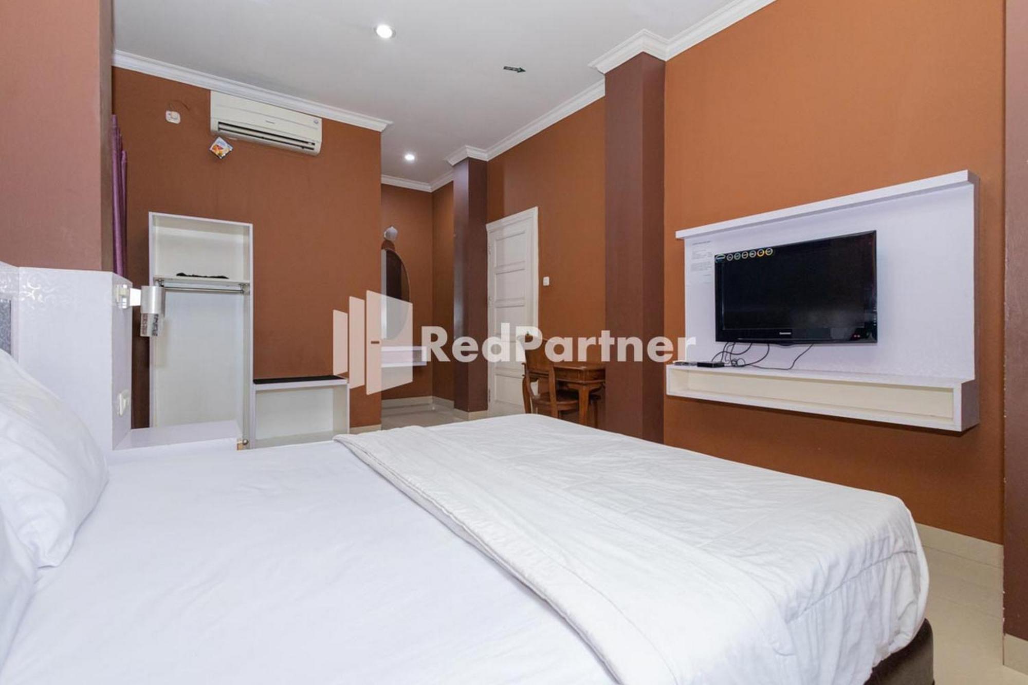 Star Hotel Jaksa Mitra Reddoorz Jakarta Exterior photo